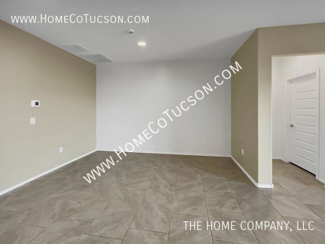 Building Photo - 13412 N Laura Ellen Ln