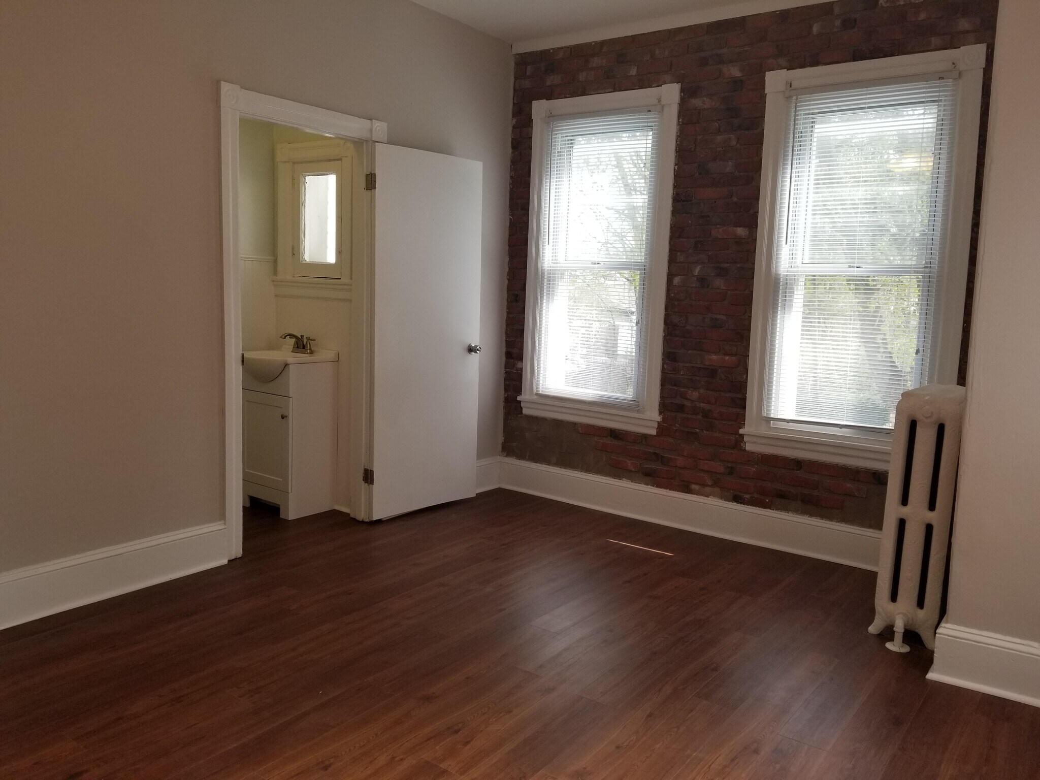 Building Photo - 4541 Manayunk Ave