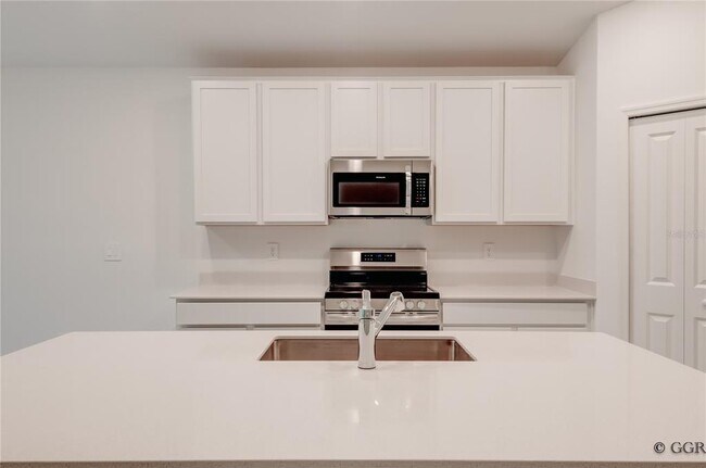 Building Photo - 4975 Worchester Dr
