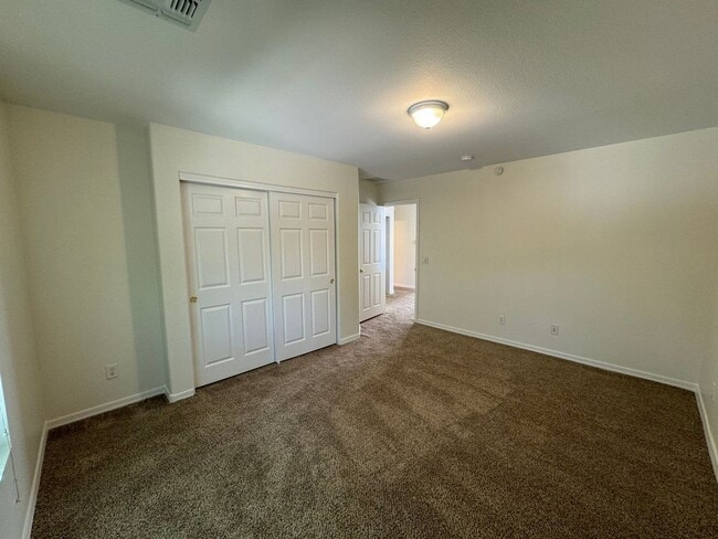 Building Photo - 4 Bedroom - 2.5 Bath - 2485 Sq. Ft - Sahuarita
