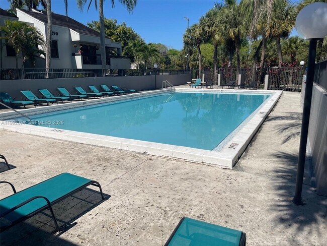 Building Photo - 8810 SW 132nd Pl