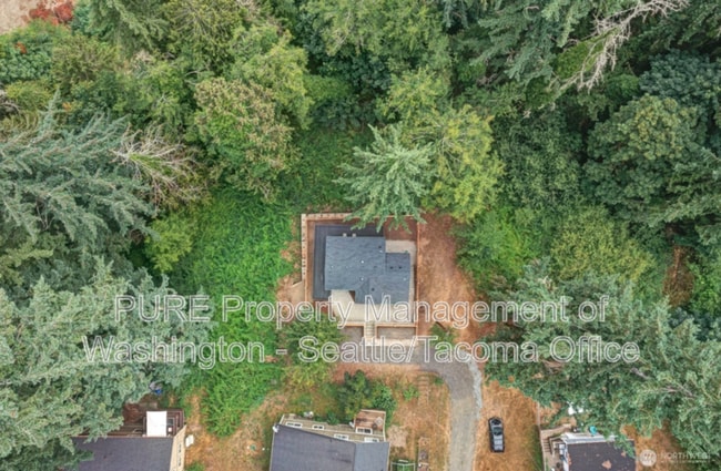 Building Photo - 1909 Guy Wetzel St