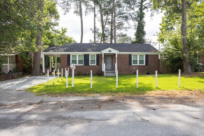 Building Photo - Welcome to this beautiful newly renovated ...