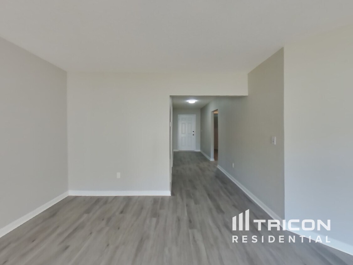 Building Photo - 77009 Birdseye Ct