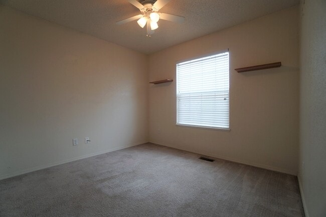 Building Photo - 6613 Payette Dr