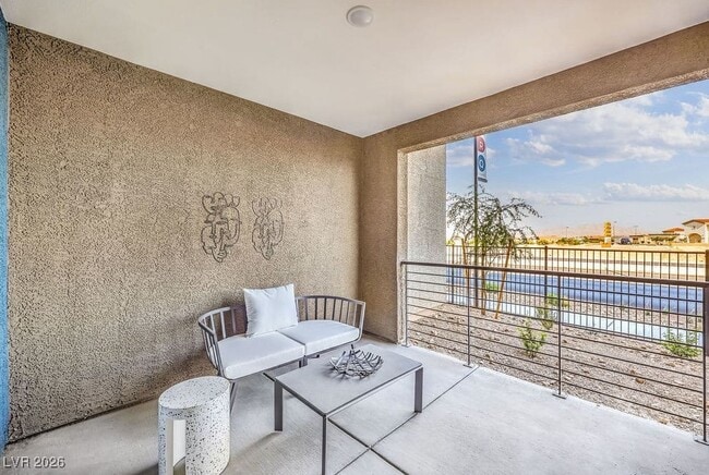 Building Photo - 4555 Camino Al Norte