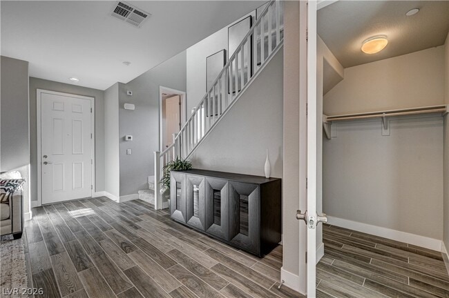 Building Photo - 918 Cottonwood Hl Pl