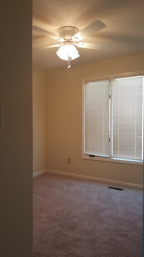 Building Photo - 1402 Sherbrooke Cir