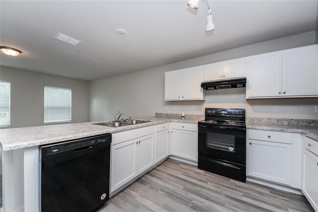 Building Photo - 208 Gladiola Ct