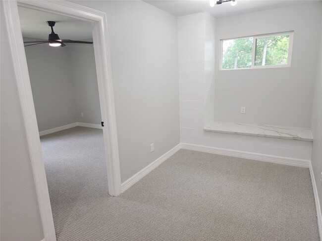 Building Photo - 2651 Beaumont Ave