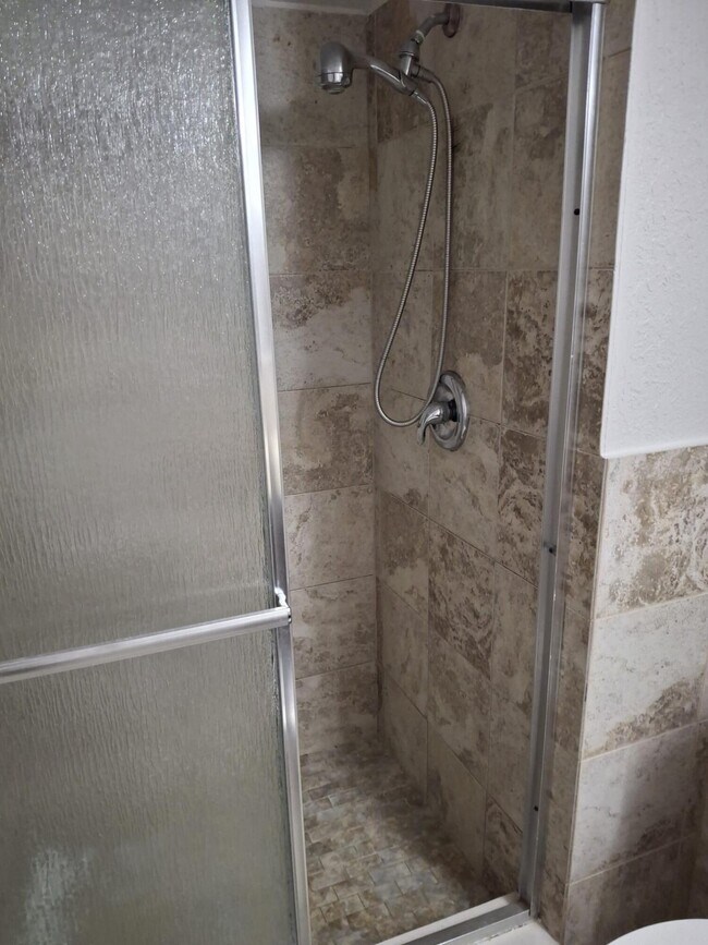 Building Photo - 3238 Coral Lake Ln