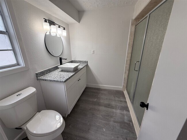 Building Photo - 1111 Caspian Ln