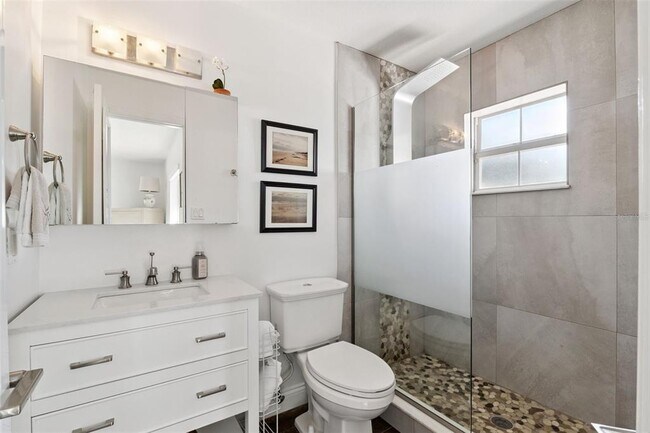 Building Photo - 132 Burks Cir