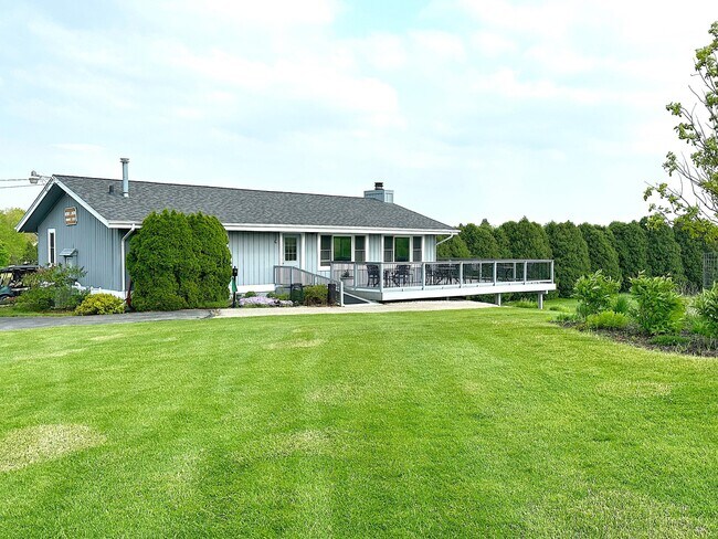 Building Photo - 856 Brickley Dr