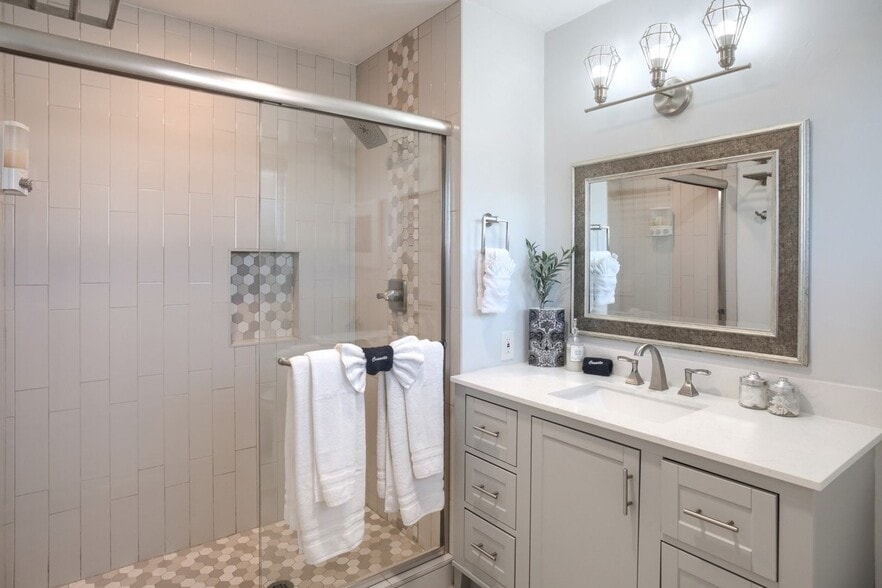 Building Photo - 7615 E 3rd St