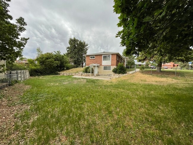 Building Photo - 7636 Steffensen Dr