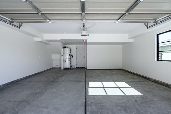 Building Photo - Brand-New Luxury Townhomes in Arcadia’s Top School District