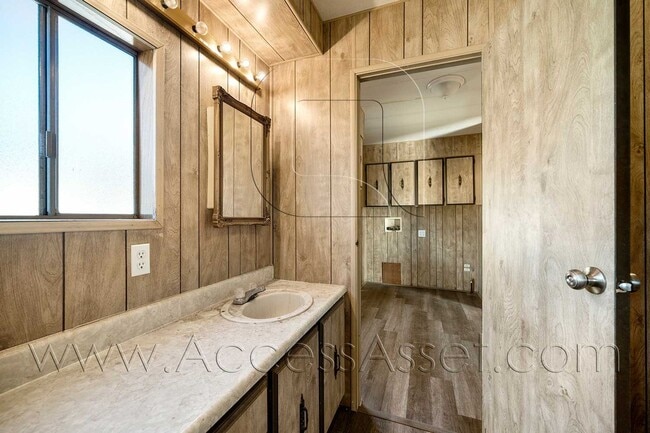 Building Photo - Lovely 2 Bed/2 Bath Manufactured Double-Wide Home In Anza!