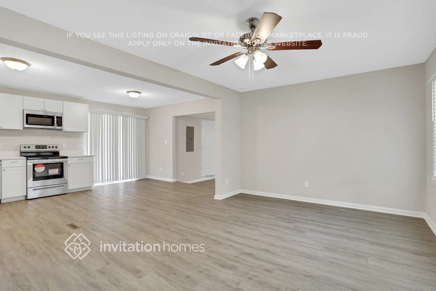 Building Photo - 1833 Rollingwood Dr SE