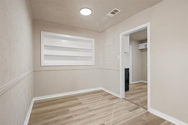 Building Photo - 4401 Odessa Ave