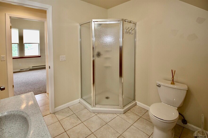 Building Photo - 7988 Mariaville Rd