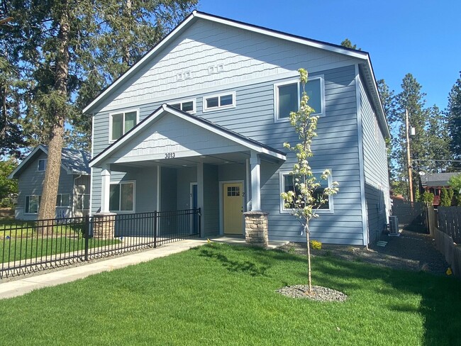 Building Photo - 3013 E 36th Ave