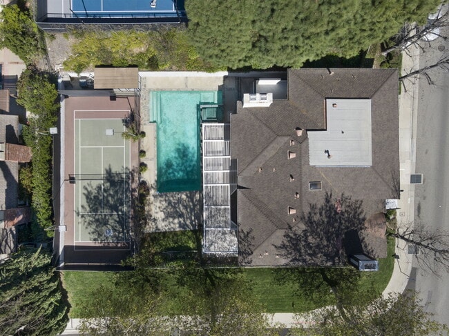 Building Photo - 2937 Deep Canyon Dr