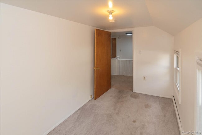 Building Photo - 30 Tobins Ln