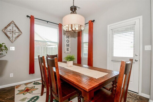 Building Photo - 5622 Scoria Rock Dr