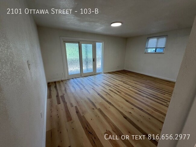 Building Photo - 2101 Ottawa St