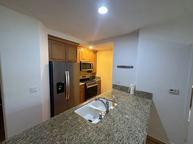 Building Photo - 2750 Artesia Blvd