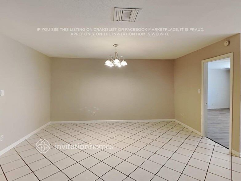 Building Photo - 17846 N 34th Dr