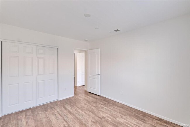 Building Photo - 15723 Parkhouse Dr