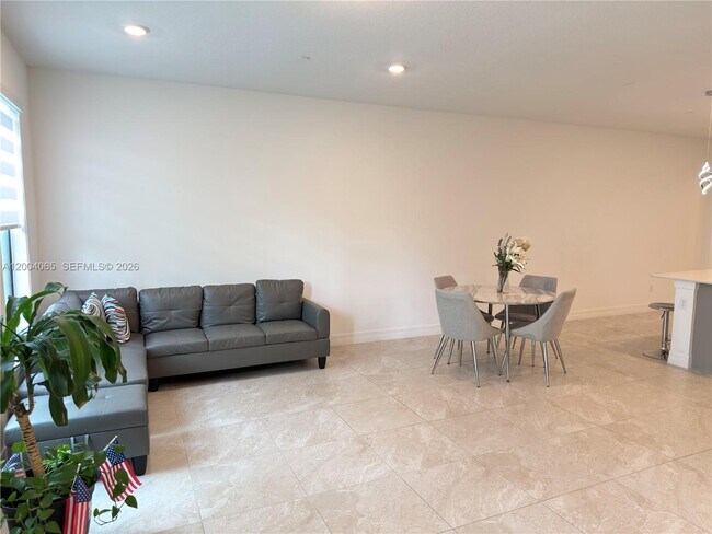 Building Photo - 8344 NW 7th Pl