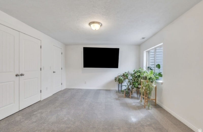 Building Photo - 1661 W Madison View Dr