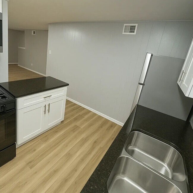 Building Photo - 3314 N MacGregor Way