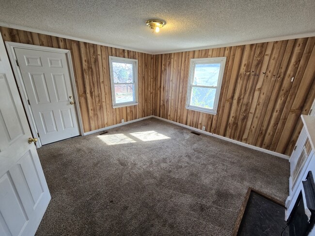 Building Photo - 430 Byrd St