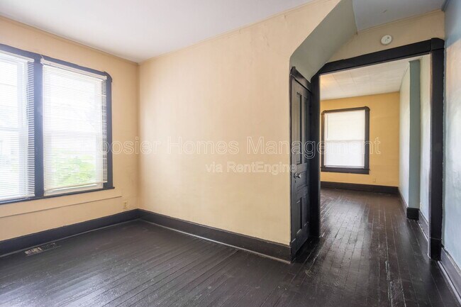 Building Photo - 2511 Turner Ave