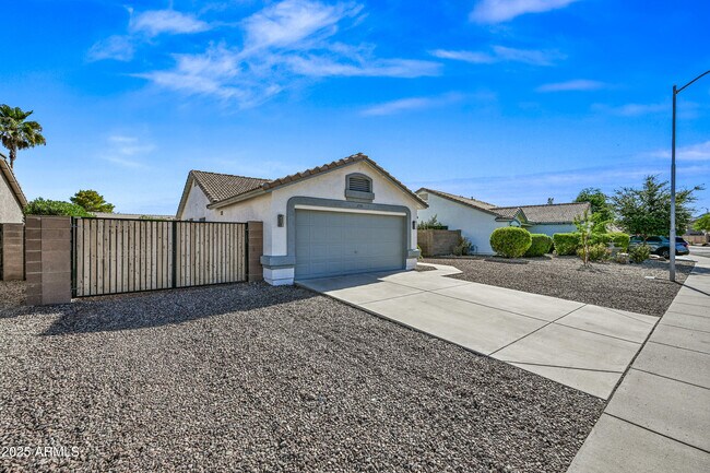 Primary Photo - 3735 W Charlotte Dr
