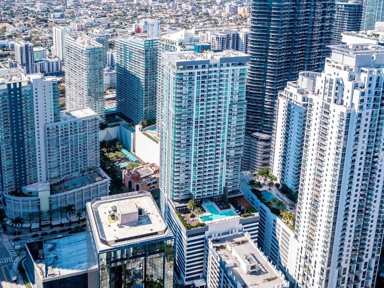 Building Photo - 1080 Brickell Ave
