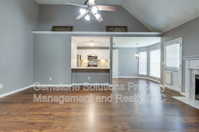 Building Photo - 3011 Baker Way