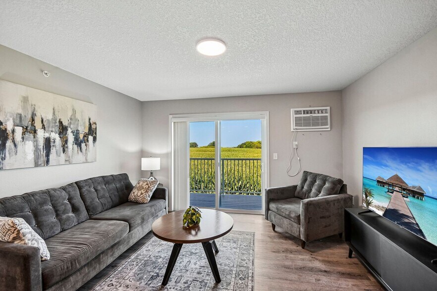 Building Photo - Winsted Fields Apartments