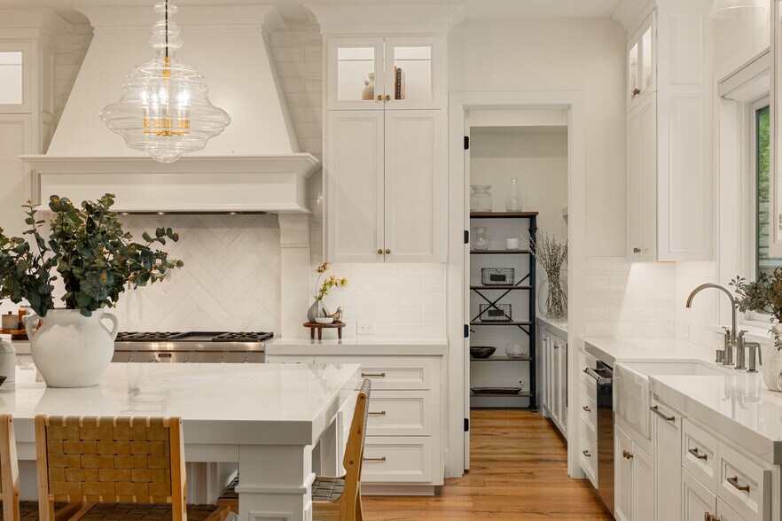 Building Photo - 1620 Winchester Way