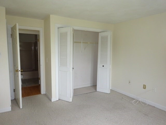 Building Photo - 69 Highview Dr