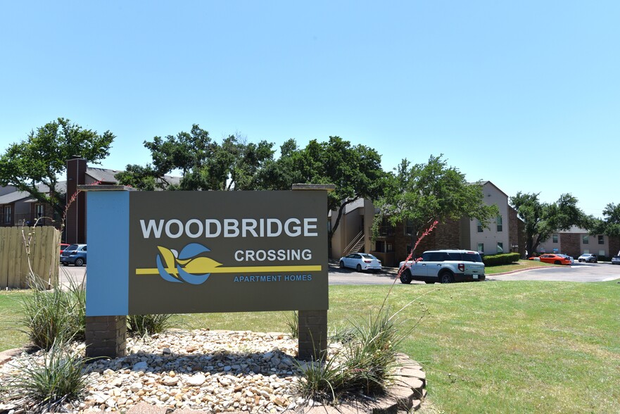 Primary Photo - Woodbridge Crossing Apartments