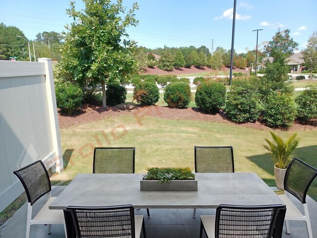 Building Photo - Luxury 5 Bedroom, 3 Bath, 2-Car Garage End Unit Townhouse w/1st level Primary Suite + Guest Suite...