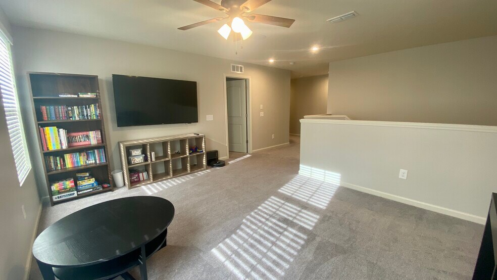 Building Photo - 4081 Lotus St