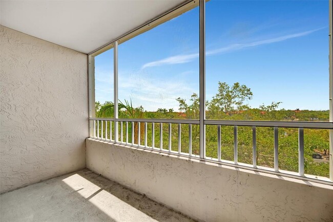 Building Photo - 2333 Feather Sound Dr
