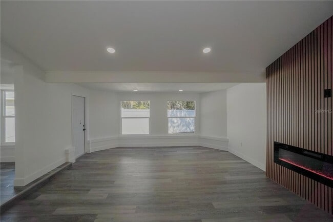 Building Photo - 1797 Birch Dr