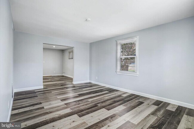 Building Photo - 6226 20th Ave